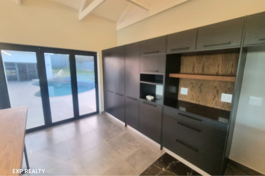 4 Bedroom Property for Sale in Beacon Bay Eastern Cape